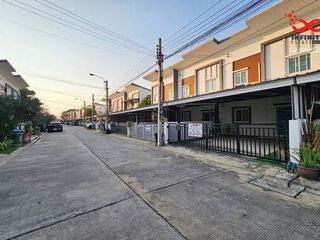 For rent and for sale 4 bed townhouse in Bang Yai, Nonthaburi