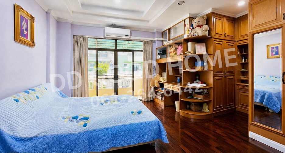 Casa adosada en venta de 4 habitaciones en Mueang Nonthaburi, Nonthaburi