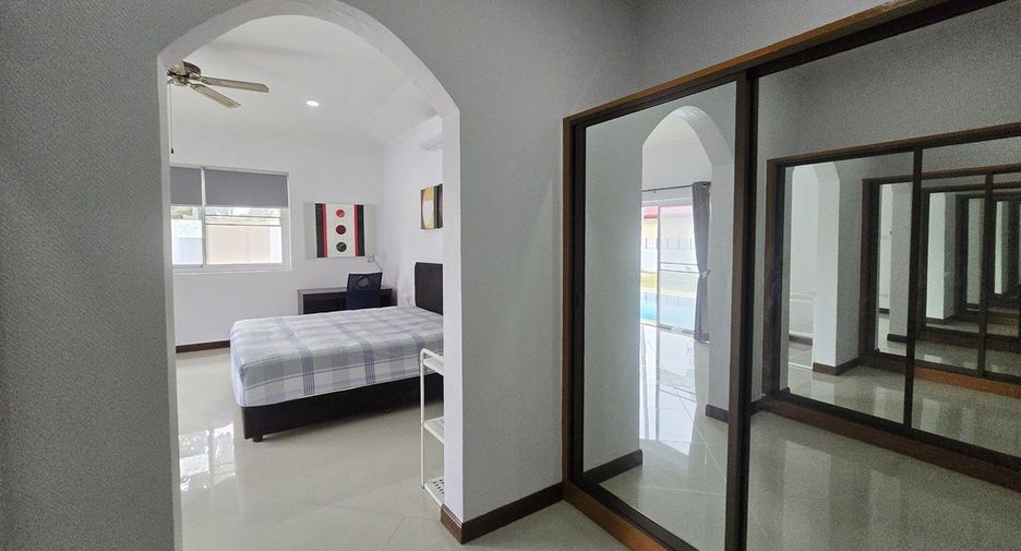 For sale 3 bedrooms house in Bang Lamung, Chonburi