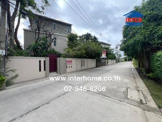 For sale 4 bed townhouse in Mueang Nonthaburi, Nonthaburi