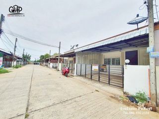 For sale 2 bed townhouse in Kantharawichai, Maha Sarakham