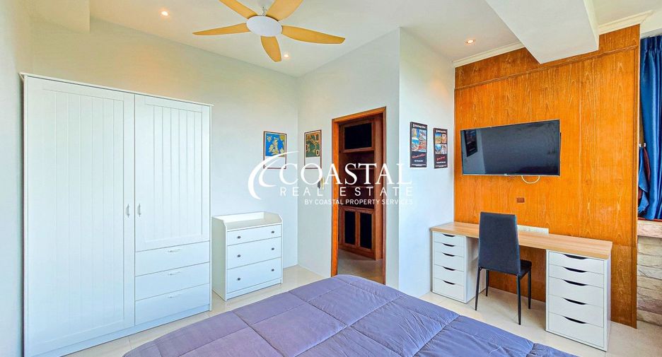 For sale 2 bedrooms condo in Pratumnak, Pattaya