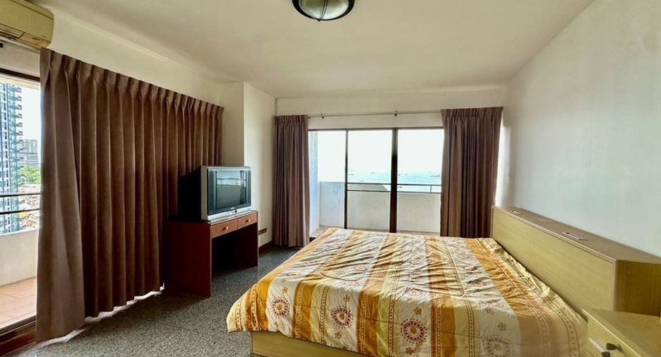 For rent 2 bedrooms condo in Si Racha, Chonburi