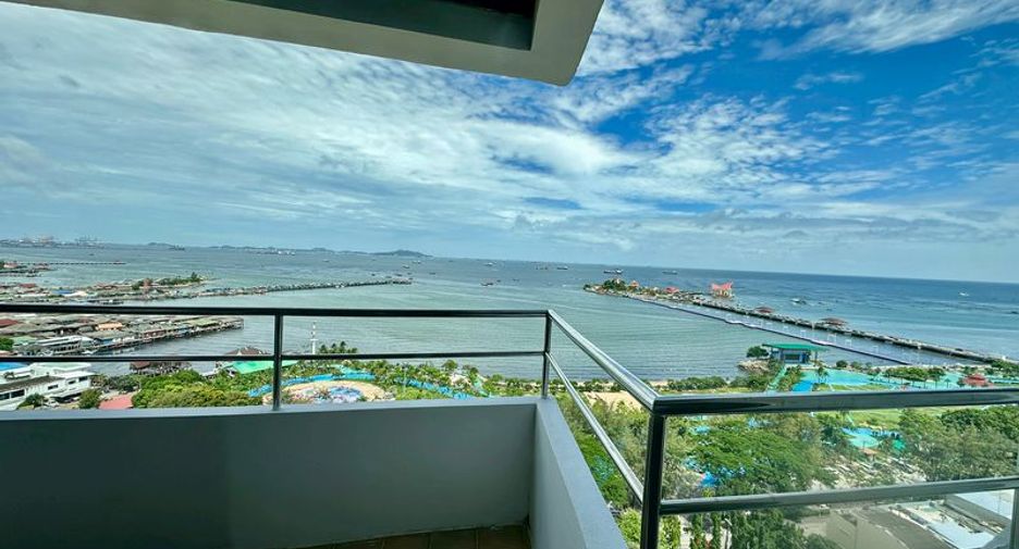 For rent 2 bedrooms condo in Si Racha, Chonburi