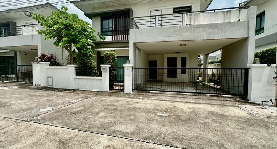 For rent 3 bed house in Si Racha, Chonburi