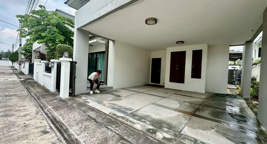 For rent 3 bed house in Si Racha, Chonburi