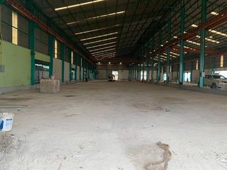 For rent 2 bed warehouse in Mueang Samut Sakhon, Samut Sakhon