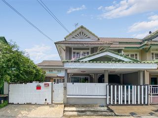 For sale 3 bed townhouse in Bang Bua Thong, Nonthaburi