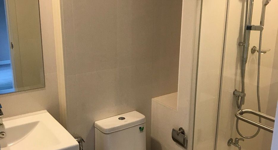 For sale 1 bed apartment in Khlong Toei, Bangkok