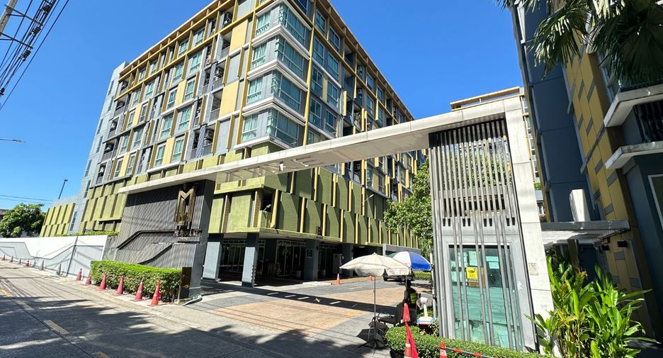 For sale 1 bed apartment in Khlong Toei, Bangkok