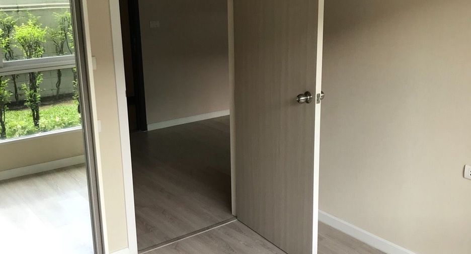 For sale 1 bed apartment in Khlong Toei, Bangkok