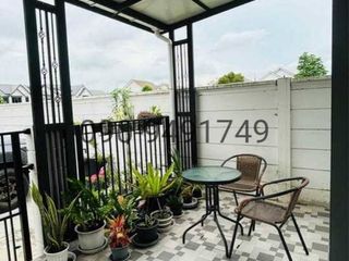 Reihenhaus zur Miete mit 2 Zimmer in Khlong Sam Wa, Bangkok