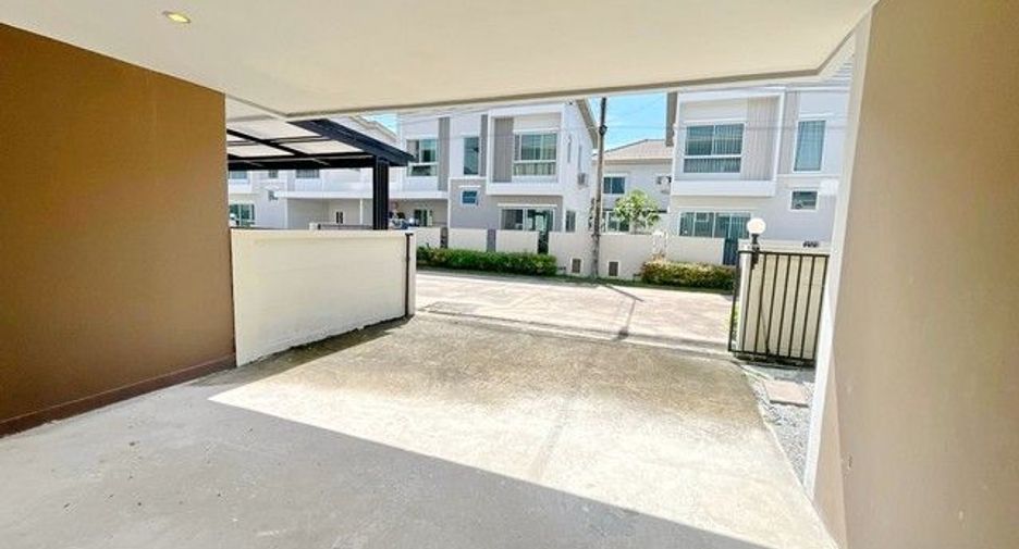 For rent 4 bedrooms house in Si Racha, Chonburi