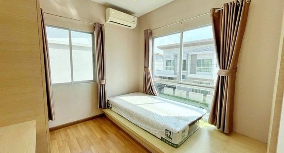 For rent 4 bedrooms house in Si Racha, Chonburi
