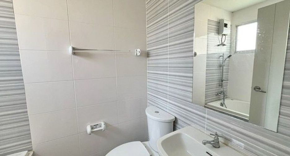 For rent 4 bedrooms house in Si Racha, Chonburi