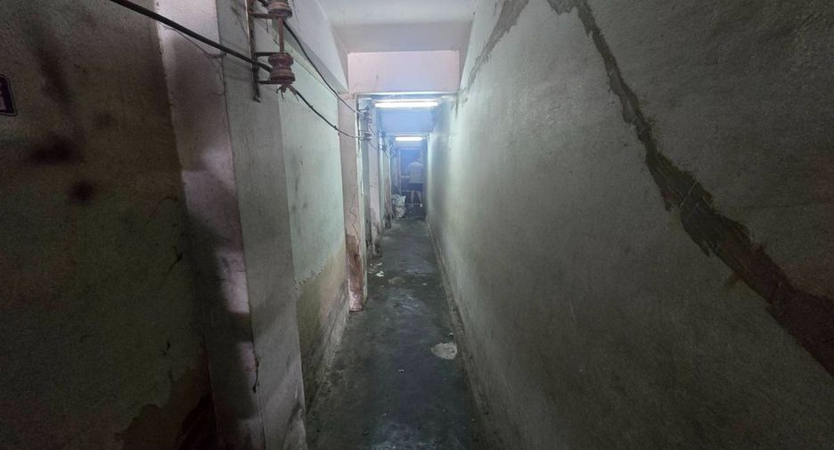 For sale 20 bedrooms retail Space in Bang Khun Thian, Bangkok