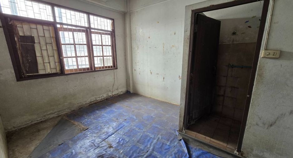For sale 20 bedrooms retail Space in Bang Khun Thian, Bangkok