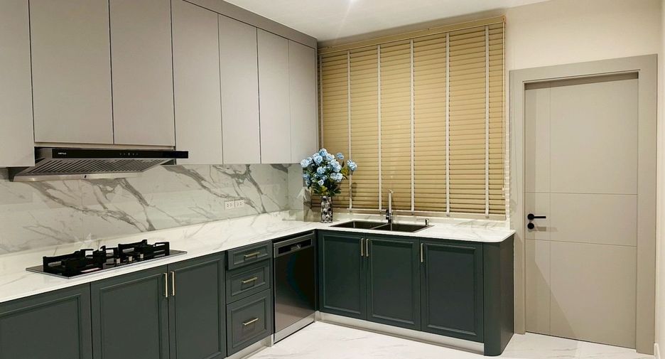 For rent 4 ベッドルーム villa in Bang Lamung, Chonburi