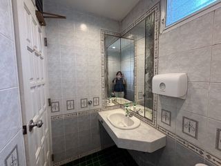 Продажа 5 спальни торговое помещение в Чатучак, Бангкок