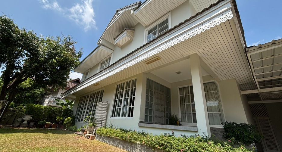Gewerbefläche zum Kauf mit 5 Zimmer in Chatuchak, Bangkok