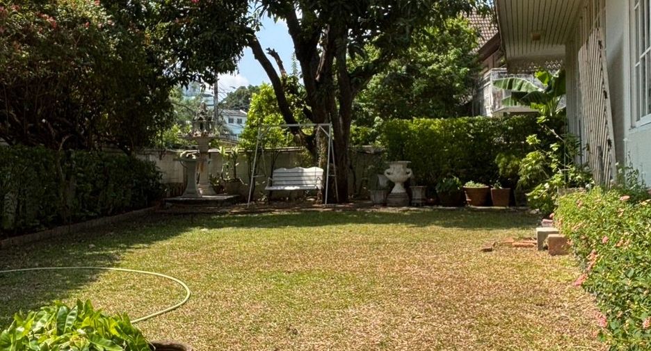 Gewerbefläche zum Kauf mit 5 Zimmer in Chatuchak, Bangkok