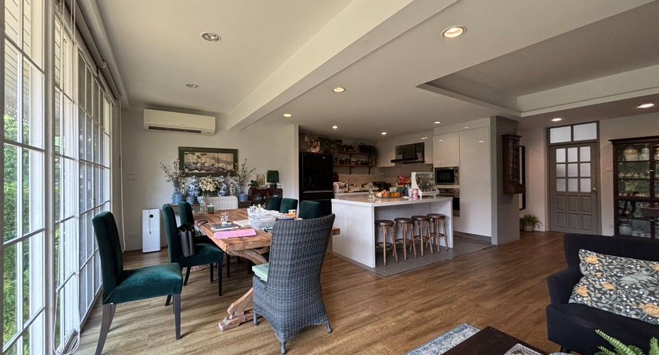 Gewerbefläche zum Kauf mit 5 Zimmer in Chatuchak, Bangkok