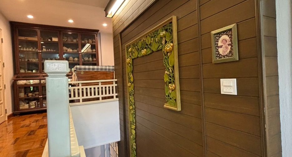Gewerbefläche zum Kauf mit 5 Zimmer in Chatuchak, Bangkok