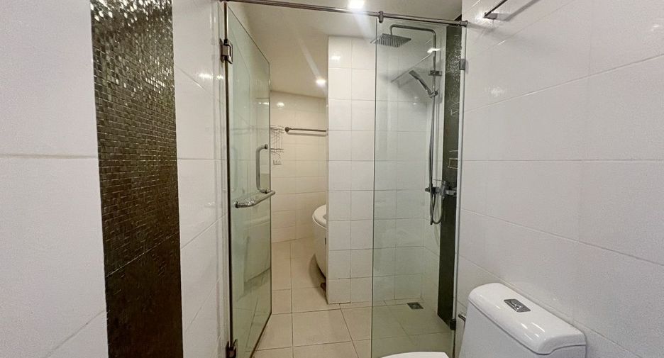 For rent and for sale 1 bed condo in Pratumnak, Pattaya