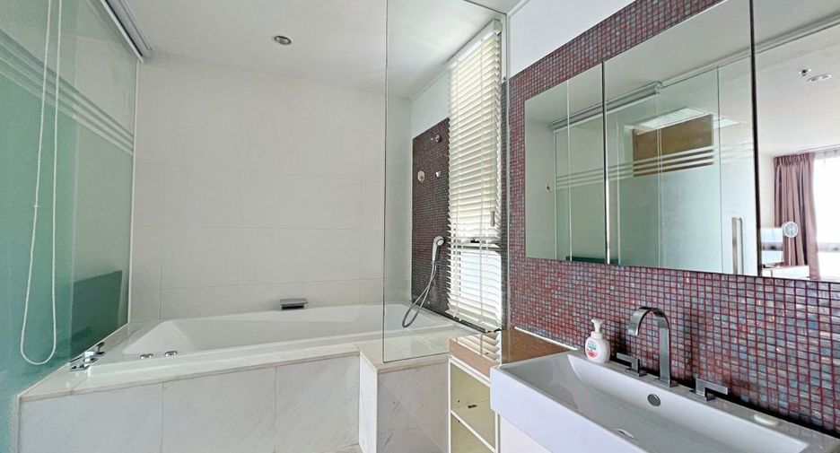 Condo en alquiler de 2 habitaciones en North Pattaya, Pattaya