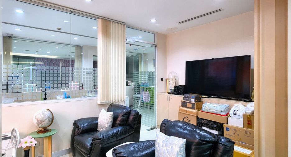 Büro zur Miete und zum Kauf in Yan Nawa, Bangkok