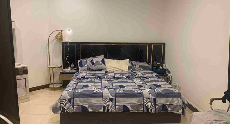 For sale 2 bedrooms condo in Pratumnak, Pattaya