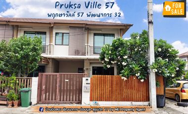 For sale 3 bedrooms townhouse in Suan Luang, Bangkok