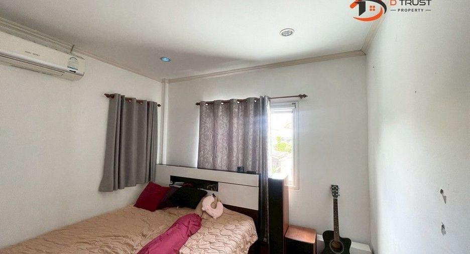 For sale 3 bedrooms house in Thung Khru, Bangkok