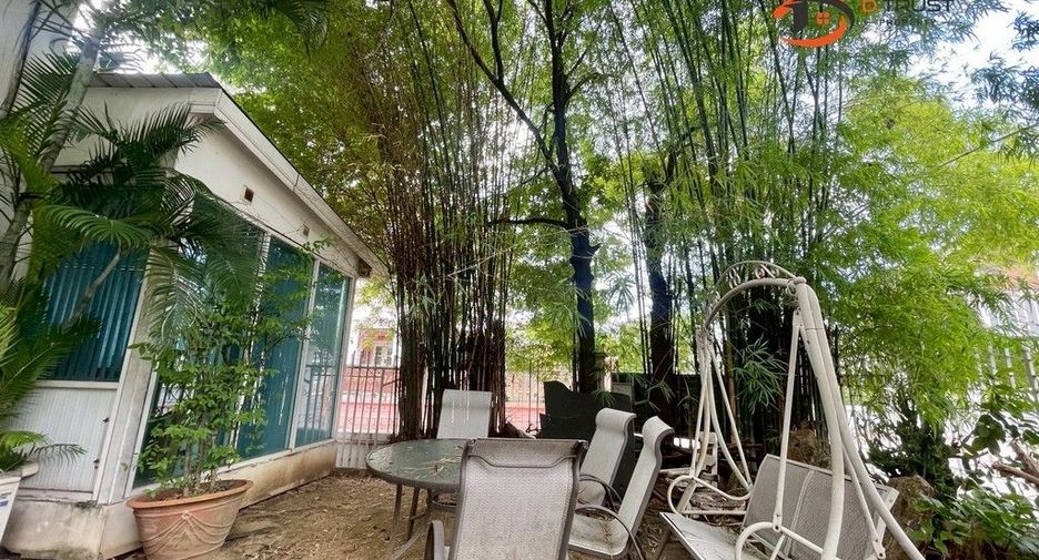 For sale 3 bedrooms house in Thung Khru, Bangkok