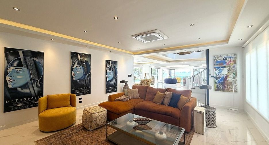 For sale 4 bedrooms villa in Mueang Krabi, Krabi