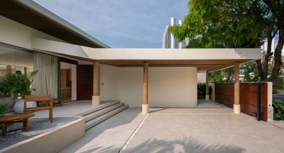 For sale 3 bedrooms house in Na Jomtien, Pattaya