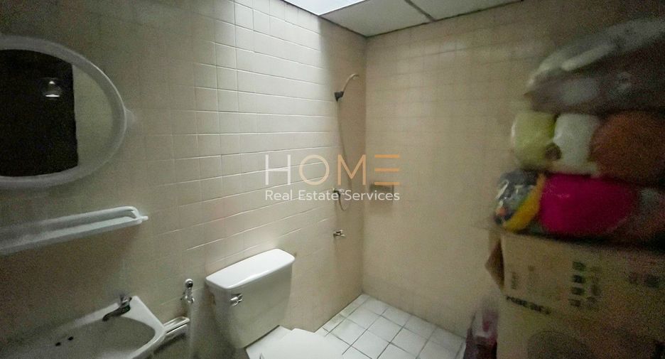 For sale 2 bedrooms townhouse in Bang Kapi, Bangkok