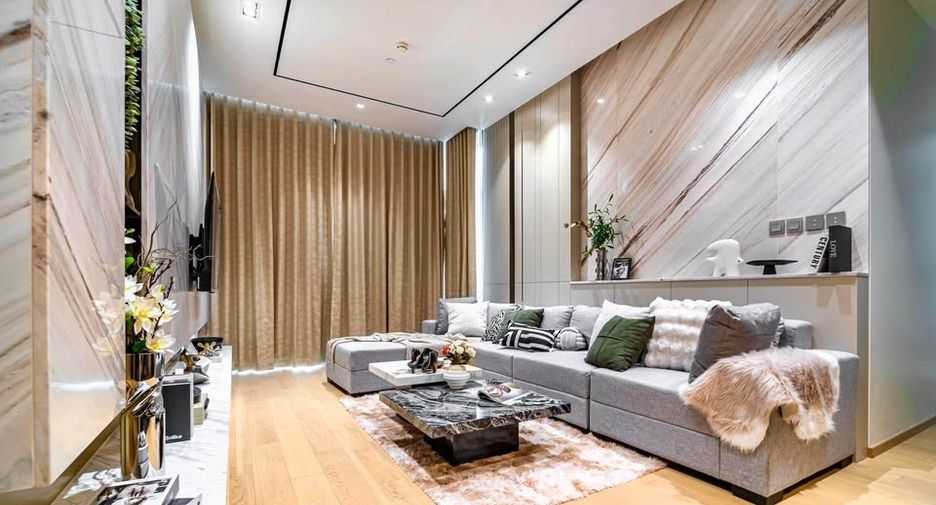 Wohnung zur Miete mit 2 Zimmer in Pathum Wan, Bangkok