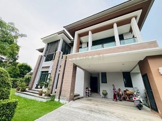 For sale 4 bed house in Mueang Samut Sakhon, Samut Sakhon