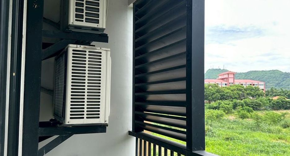 Condo en alquiler de 1 habitaciones en Si Racha, Chonburi