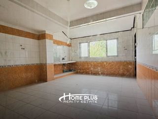 For sale 3 bed retail Space in Photharam, Ratchaburi