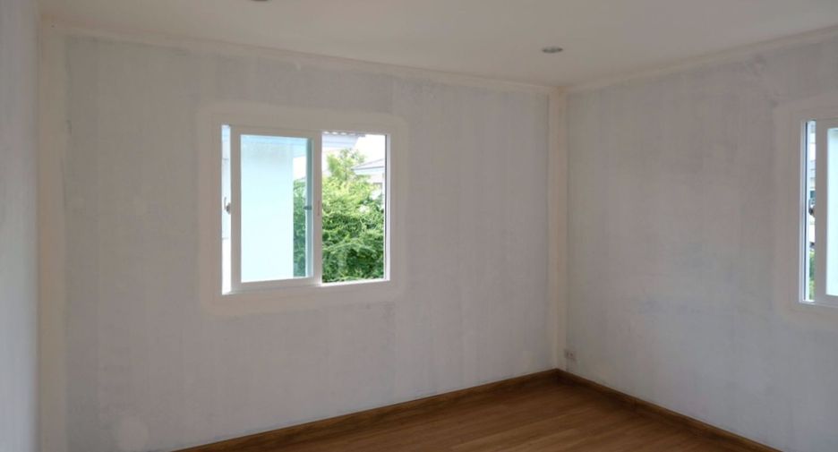 For sale 3 bedrooms house in Bang Khae, Bangkok