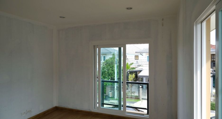 For sale 3 bedrooms house in Bang Khae, Bangkok