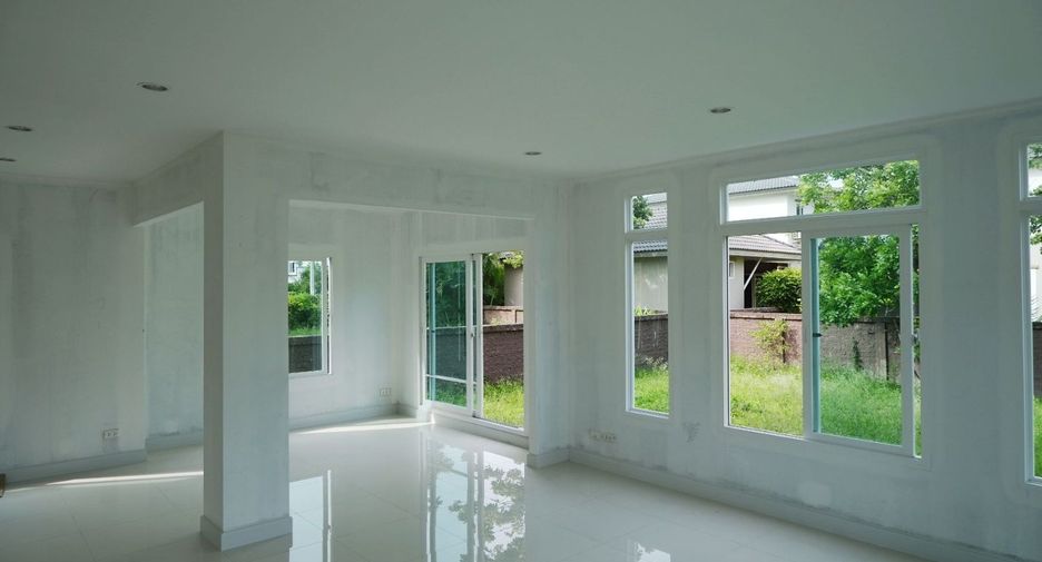 For sale 3 bedrooms house in Bang Khae, Bangkok