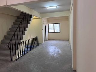 For sale 1 bed retail Space in Sam Phran, Nakhon Pathom