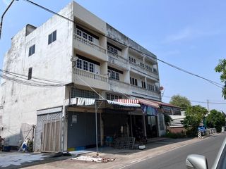 For sale 1 bed retail Space in Sam Phran, Nakhon Pathom
