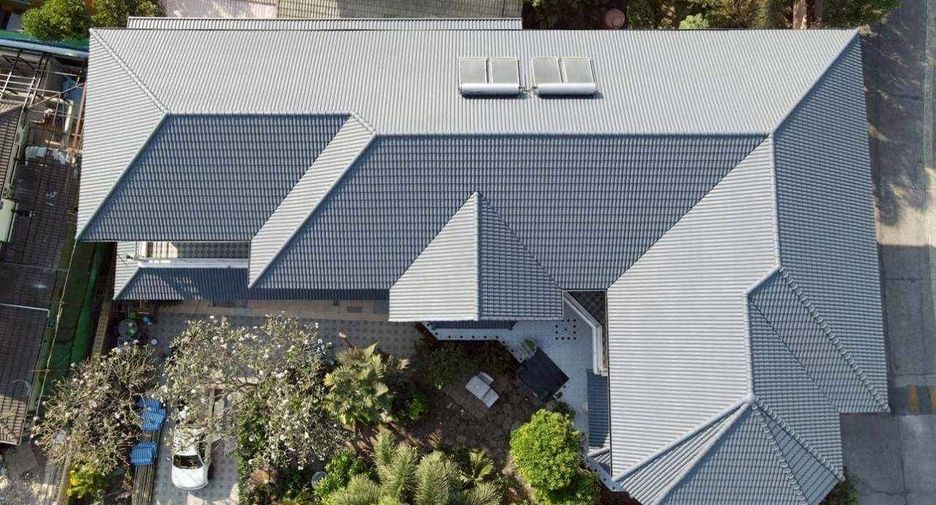 For sale 5 bedrooms house in Saphan Sung, Bangkok