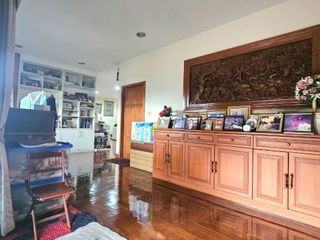 出售 5 卧室 独立屋 在 Saphan Sung, 曼谷