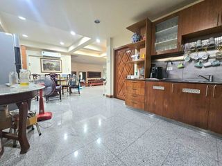 出售 5 卧室 独立屋 在 Saphan Sung, 曼谷