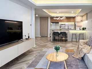 Casa adosada en alquiler y en venta de 4 habitaciones en Watthana, Bangkok